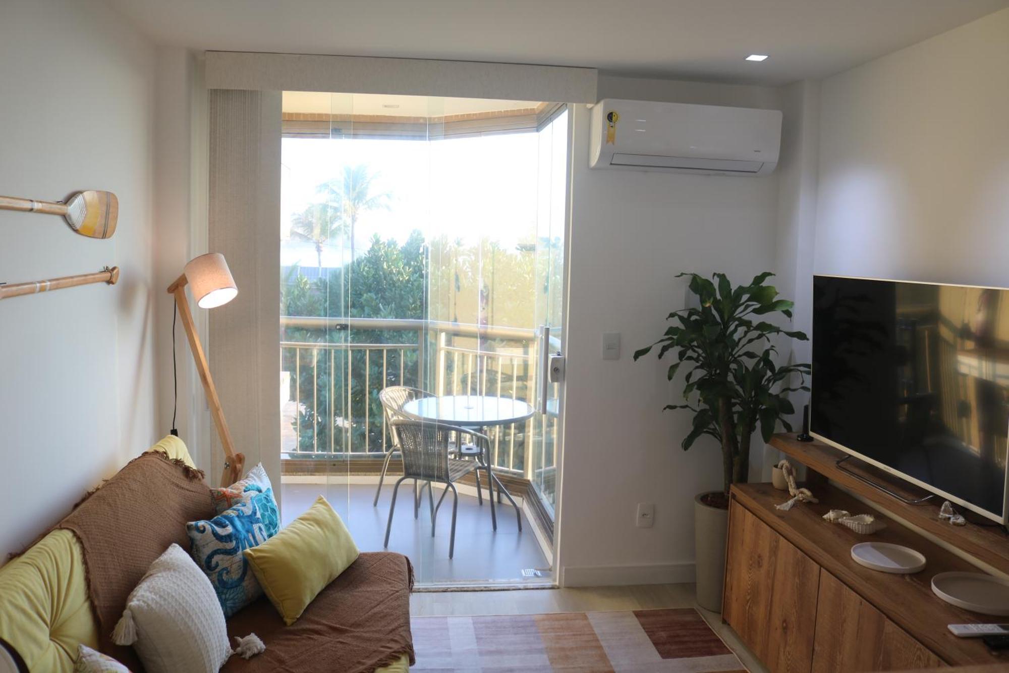 Apartamento Camboinhas Loft Vista Mar, Pe Na Areia, Com Piscina E Churrasqueira *